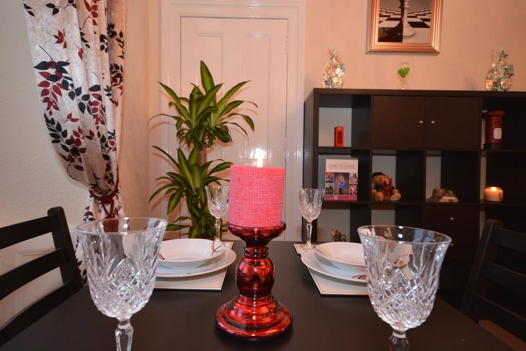 Wallace Apartment Стърлинг Екстериор снимка